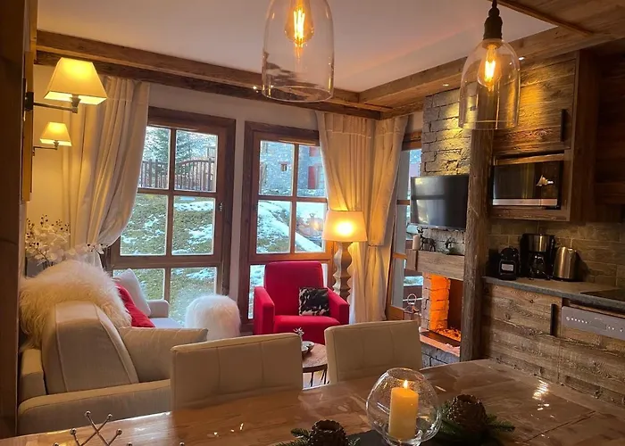 Arc 1950 appt luxe 2-4pers -skis aux pieds-SPA-piscines intérieure et extérieure-sauna-hammam